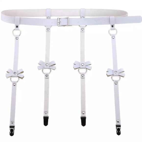 “Ivory Whisper Leather Garter Belt” - Picture 1 of 1